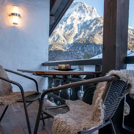 Ferienhaus Zauberberg - Magie Der Alpen - By Loewenherz Миттенвальд Экстерьер фото