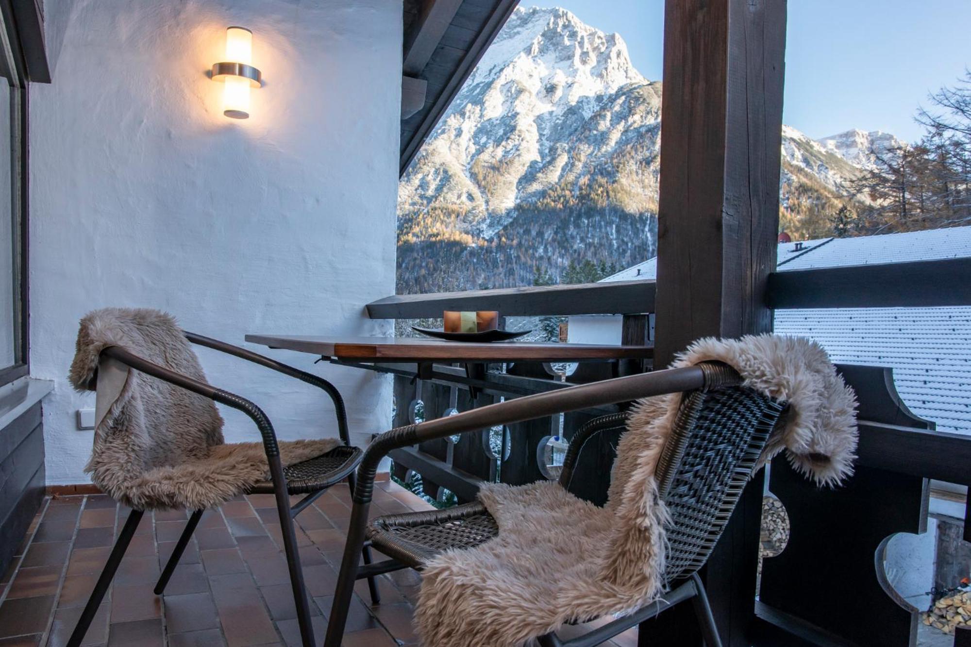 Ferienhaus Zauberberg - Magie Der Alpen - By Loewenherz Миттенвальд Экстерьер фото